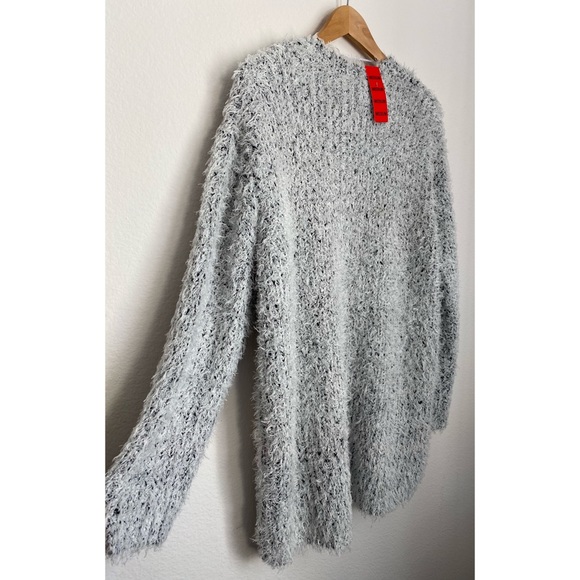 SOLD      Kensie Frosted Shaggy Oversized Cardigan - Picture 10 of 13